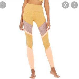 Aloe yoga Sheila leggings. Tuscan Sun color block